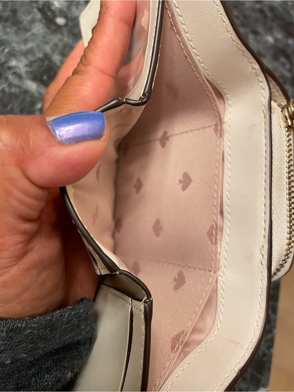 kate spade cream pebbled leather compact wallet with gold logo - Picture 3 of 5